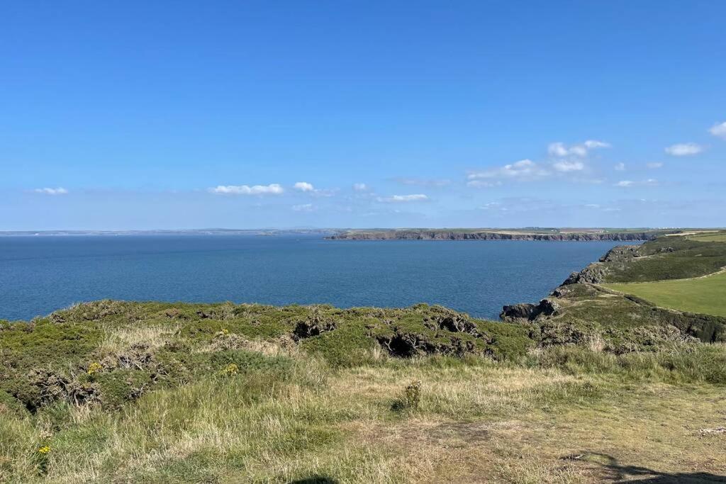 Cottage With Hot Tub In Pembrokeshire Гейверфордвест Екстер'єр фото
